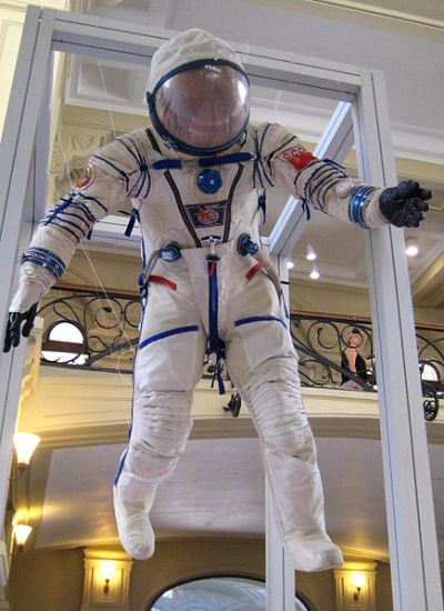 Space suit SOKOL