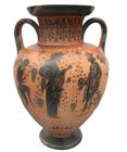 miniatura Grecka waza z Attyki, 550-520 rok p.n.e. Dionizos rozmawia z Hermesem w otoczeniu winorośli. Obok przedstawiony jest Sylen. Fot. MatthiasKabel, CC BY-SA 3.0